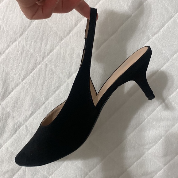 Black faux suede kitten heels from H&M - Picture 5 of 5